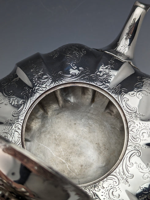 1847年 英国アンティーク 純銀製 メロン型ティーポット 696g Charles&George